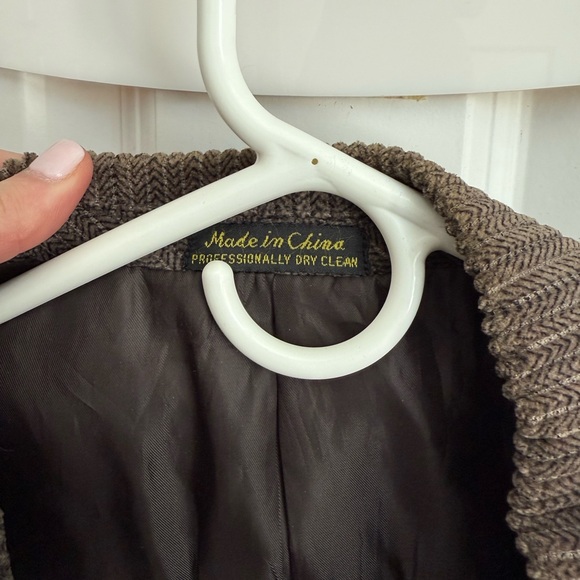 Men's Classic Corduroy Blazer in Brown - Picture 2 of 7